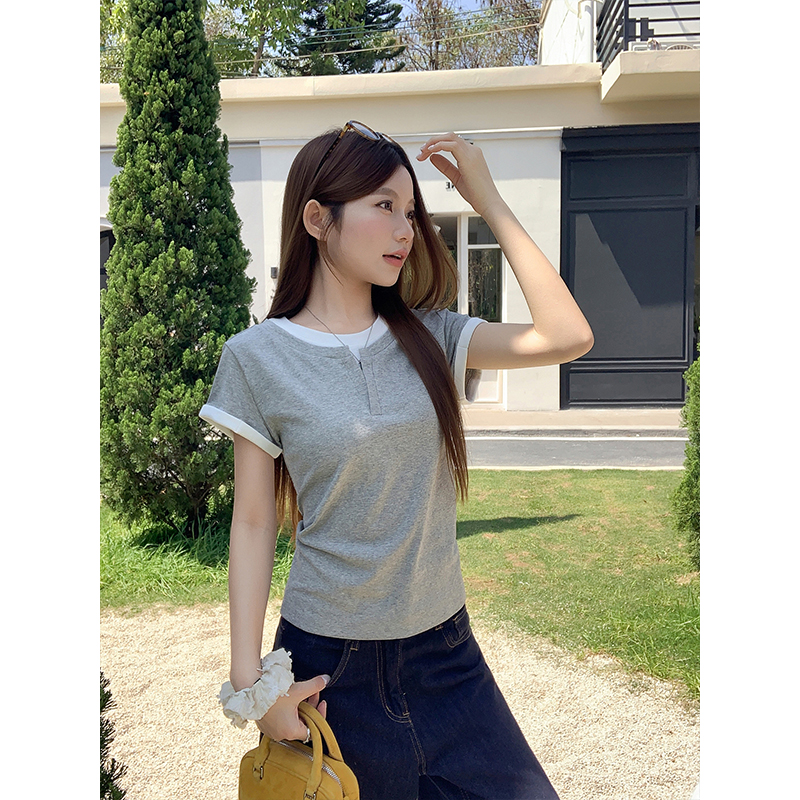 Women's V-Neck Color Block Faux Two-Piece Short Sleeve T-Shirt 2026 Summer Slimming Versatile Top