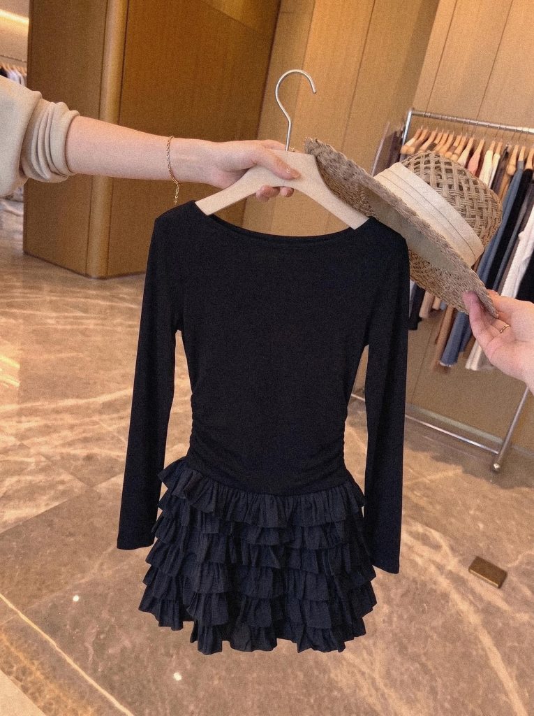 Elegant Black Cake Dress Long Sleeve Women's Commute Dress 2025 Fall New